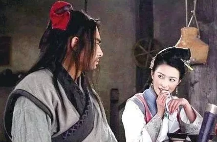 潘金莲给武松做爰爽文网友认为这种情节设定颇具争议，既有吸引力又引发对传统文化的反思，讨论热烈